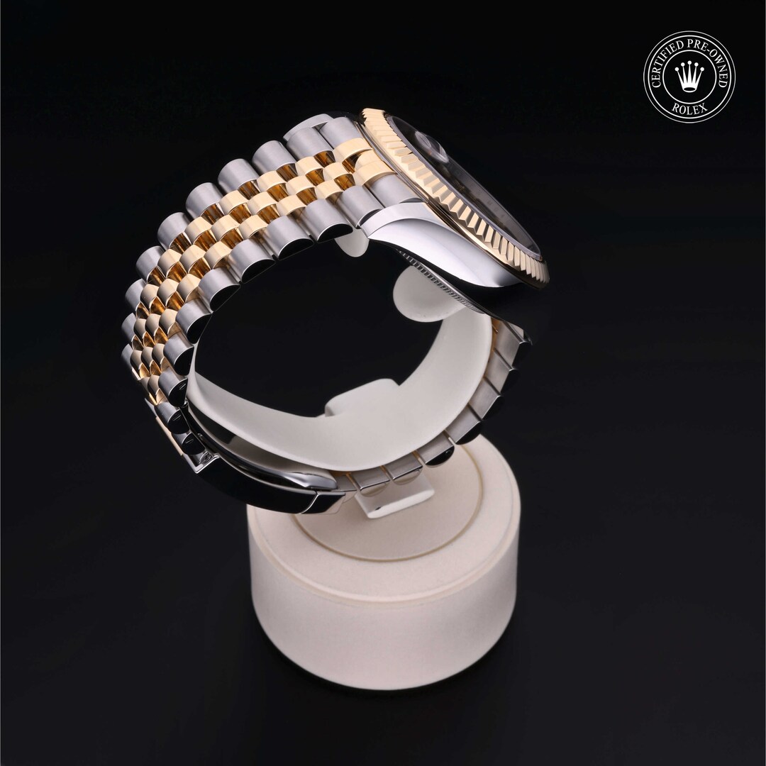 Rolex Rolex Certified Pre-Owned Sky-Dweller Rolex Rolex Certified Pre-Owned Sky-Dweller