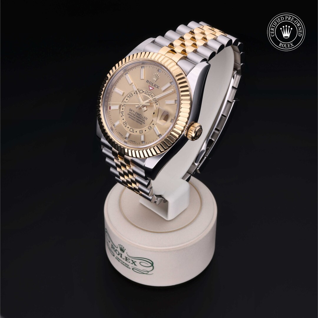 Rolex Rolex Certified Pre-Owned Sky-Dweller Rolex Rolex Certified Pre-Owned Sky-Dweller