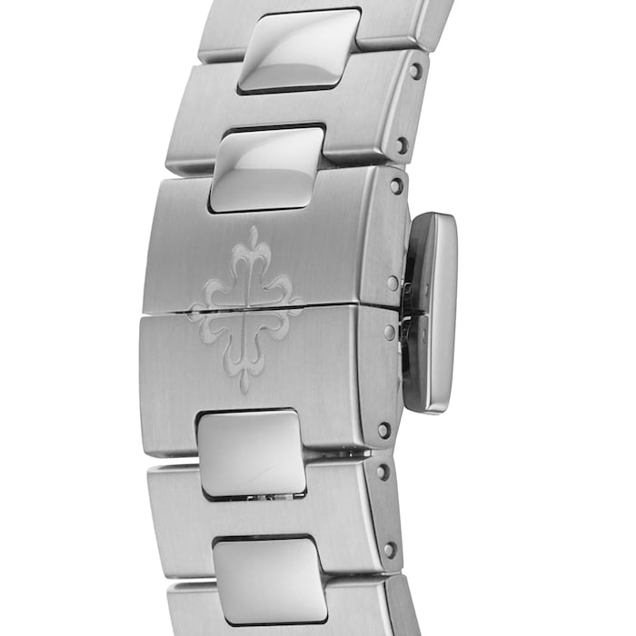 Pre-Owned Patek Philippe Nautilus Perpetual Calendar 40mm White Gold