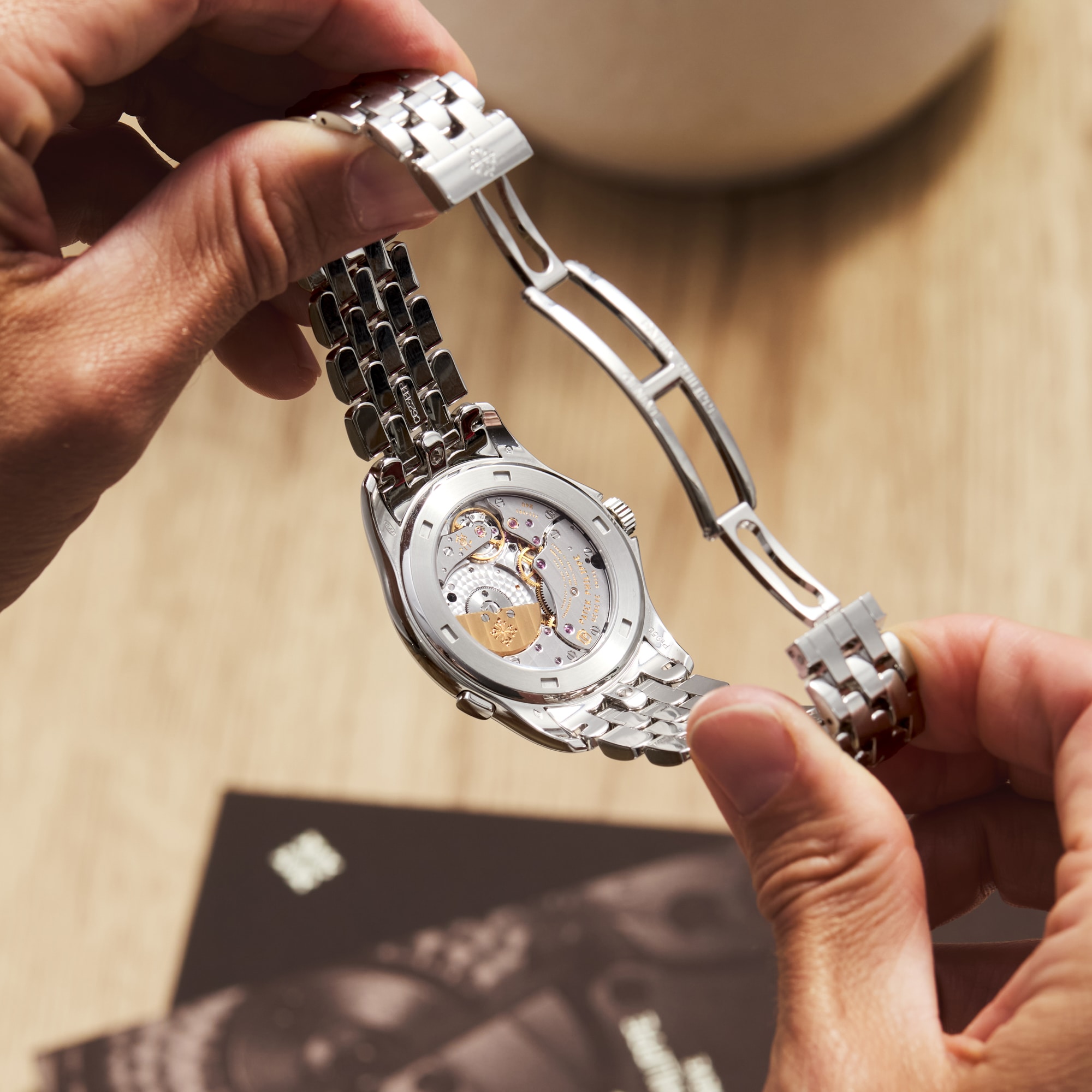Pre-Owned Patek Philippe World Time 39.5MM Platinum Pre-Owned Patek Philippe World Time 39.5MM Platinum