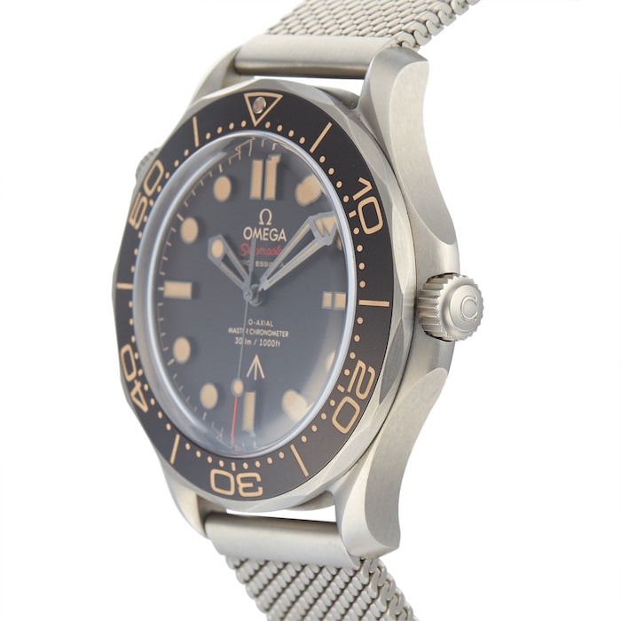 Pre-Owned Omega Seamaster Diver 300M '007 Edition' Mens Watch 210.90.42.20.01.001
