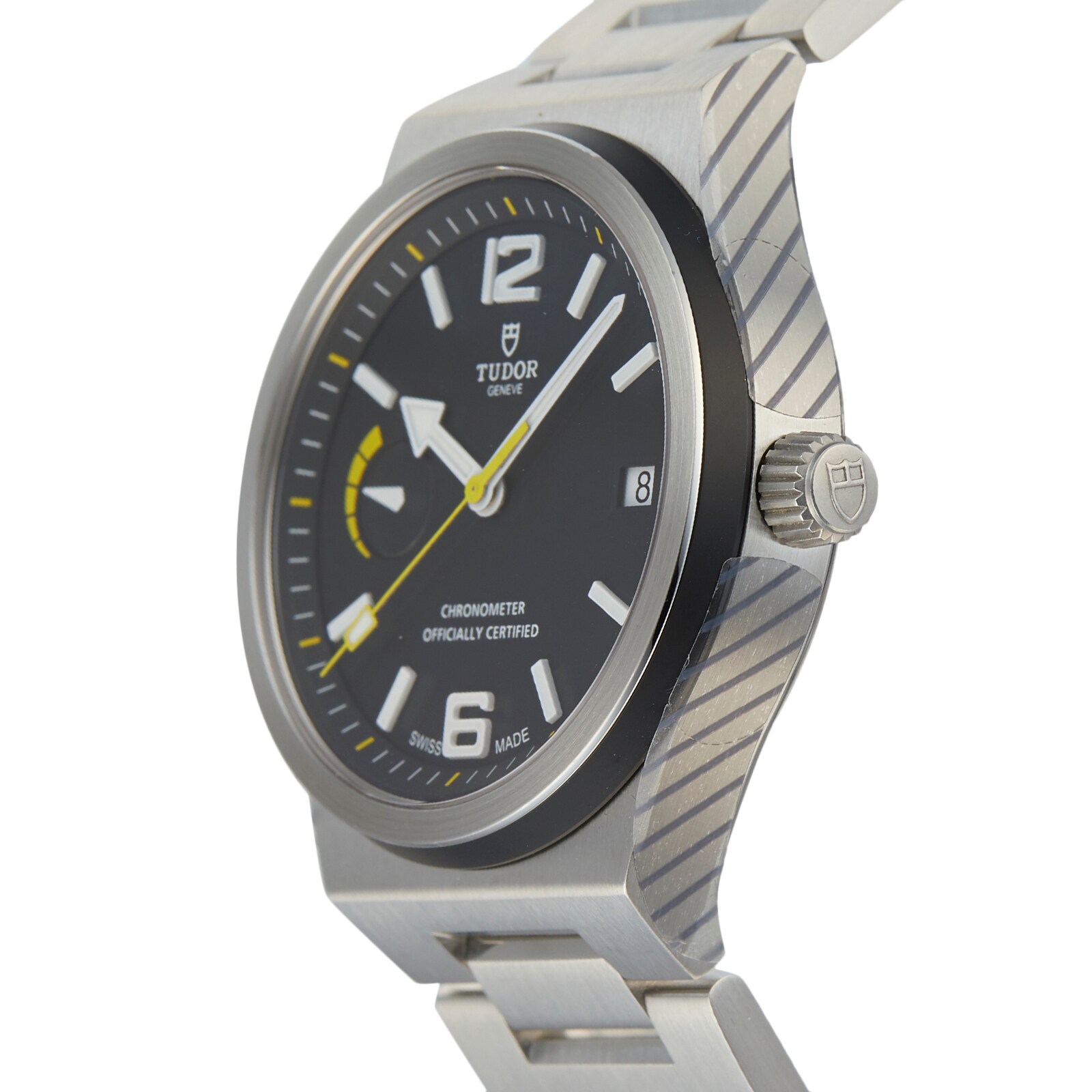 Tudor on sale black flag