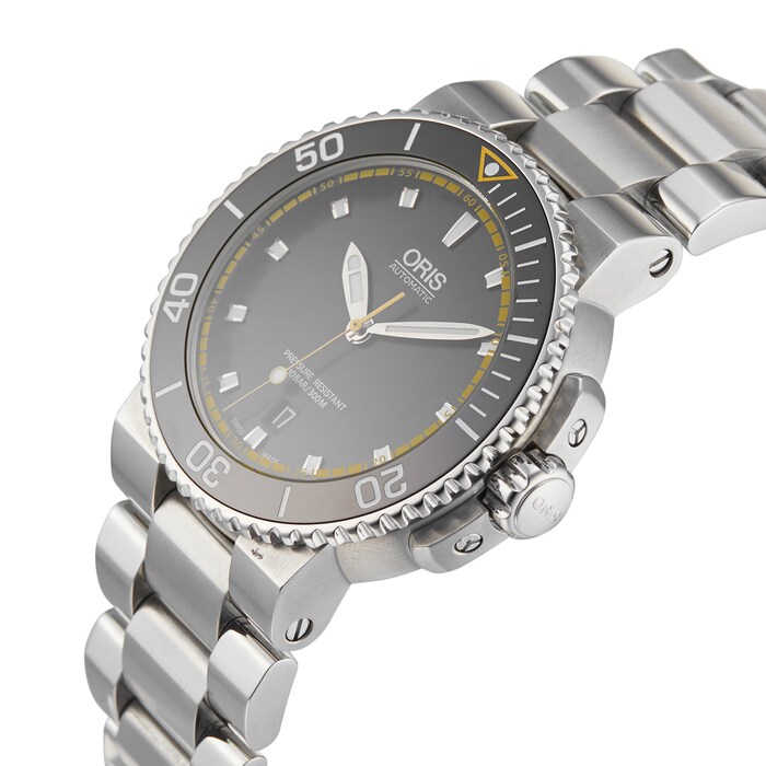 Pre-Owned Oris Aquis Date Mens Watch 01 733 7653 4127