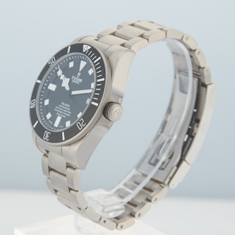 Pre-Owned Tudor Pelagos 42mm Titanium and Stainless Steel Pre-Owned Tudor Pelagos 42mm Titanium and Stainless Steel