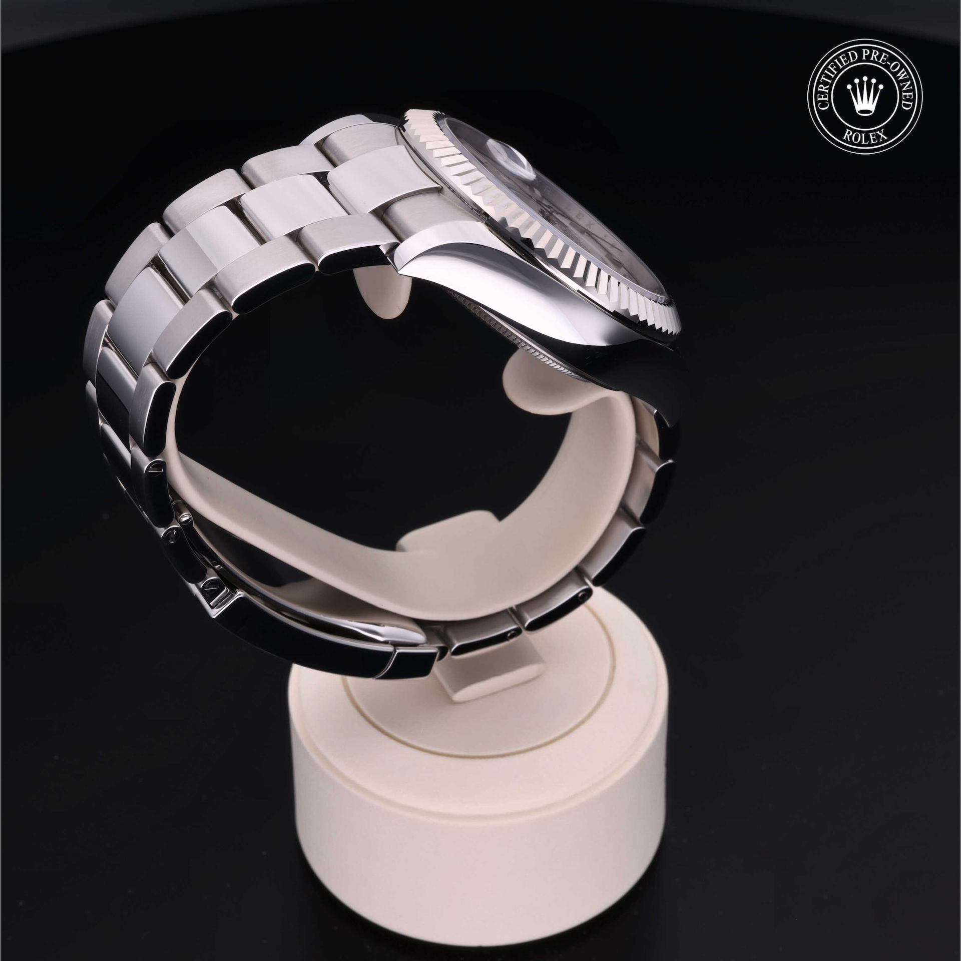 Sky-Dweller image