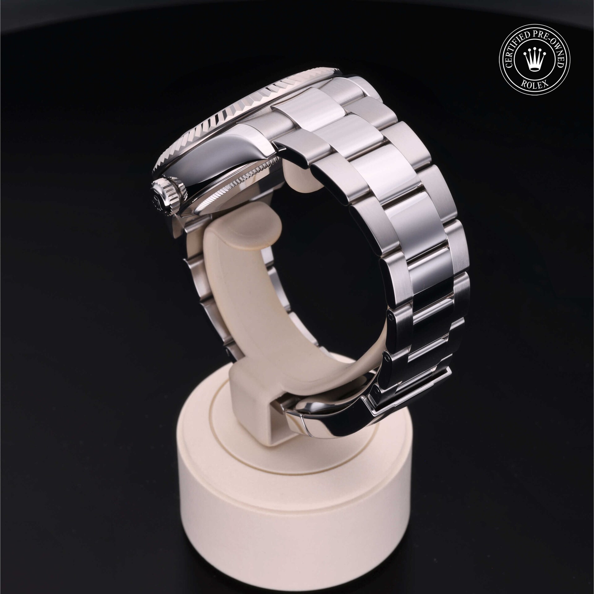 Sky-Dweller image