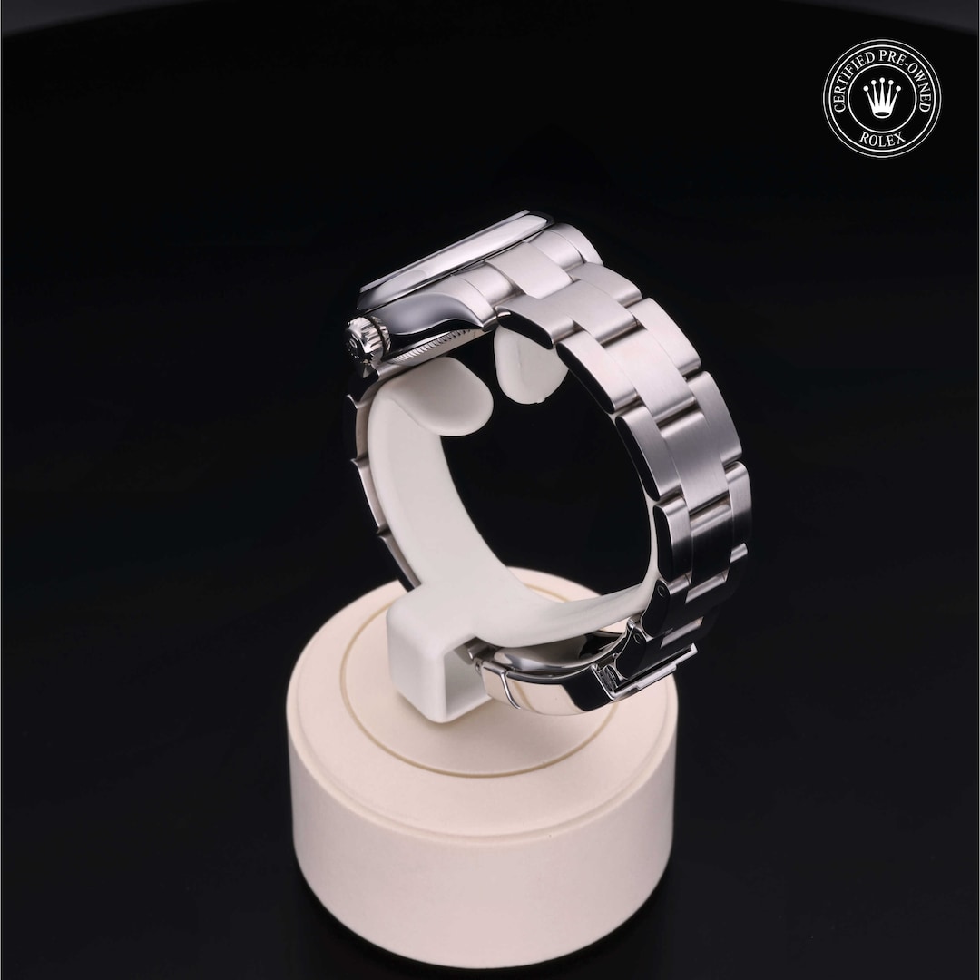 Rolex Rolex Certified Pre-Owned Oyster Perpetual 26 Rolex Rolex Certified Pre-Owned Oyster Perpetual 26