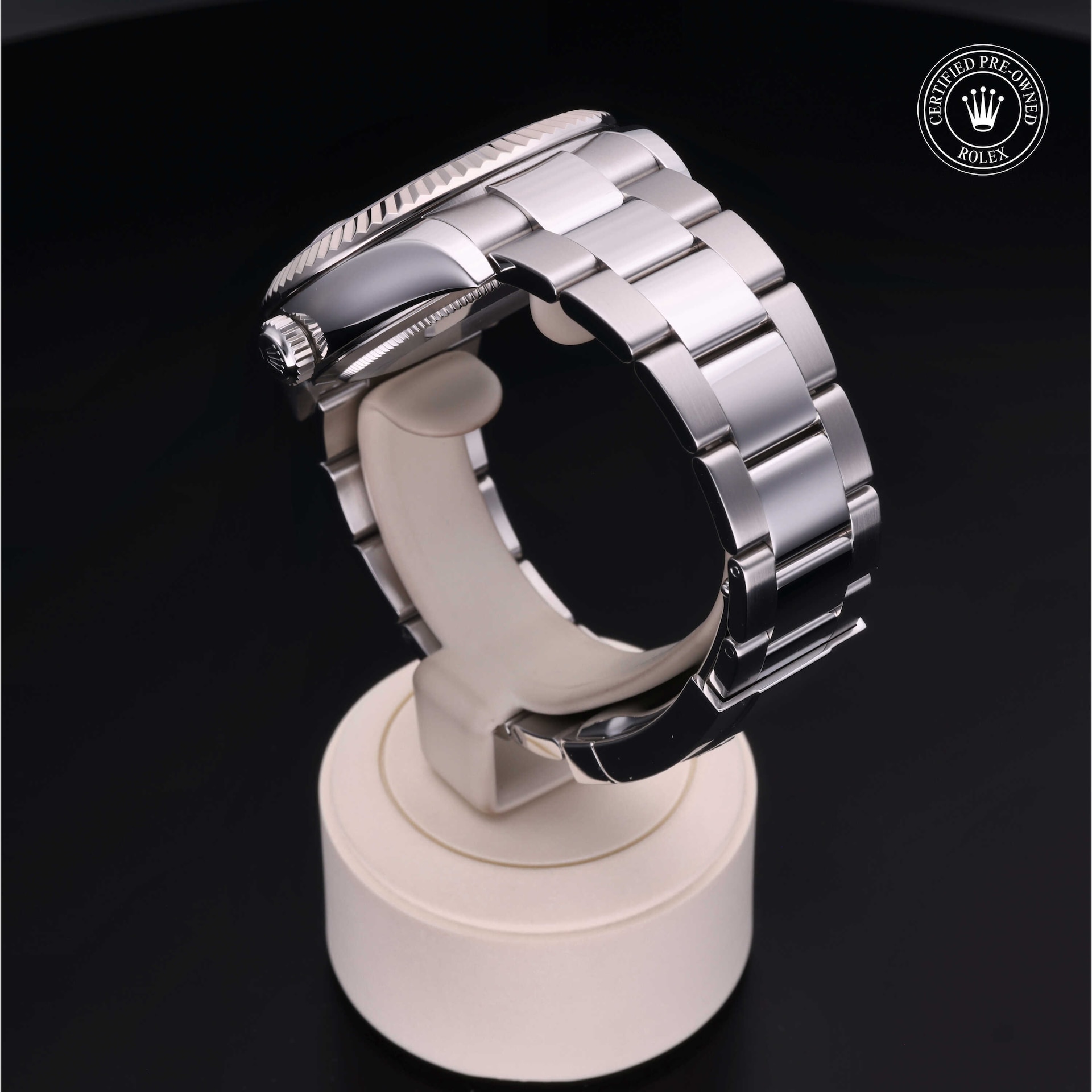 Sky-Dweller image
