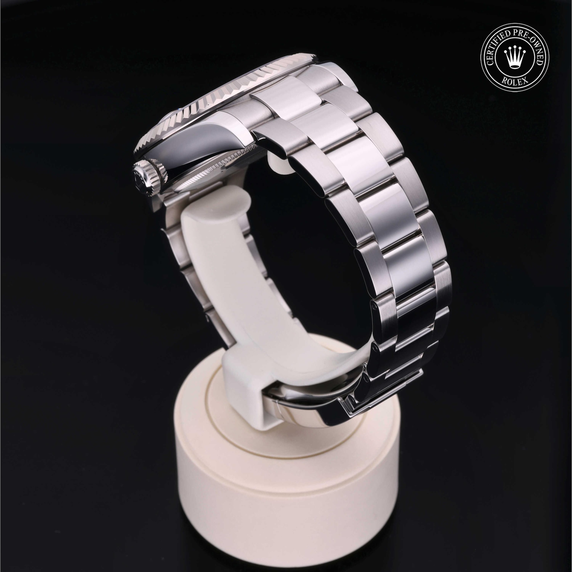 Sky-Dweller image