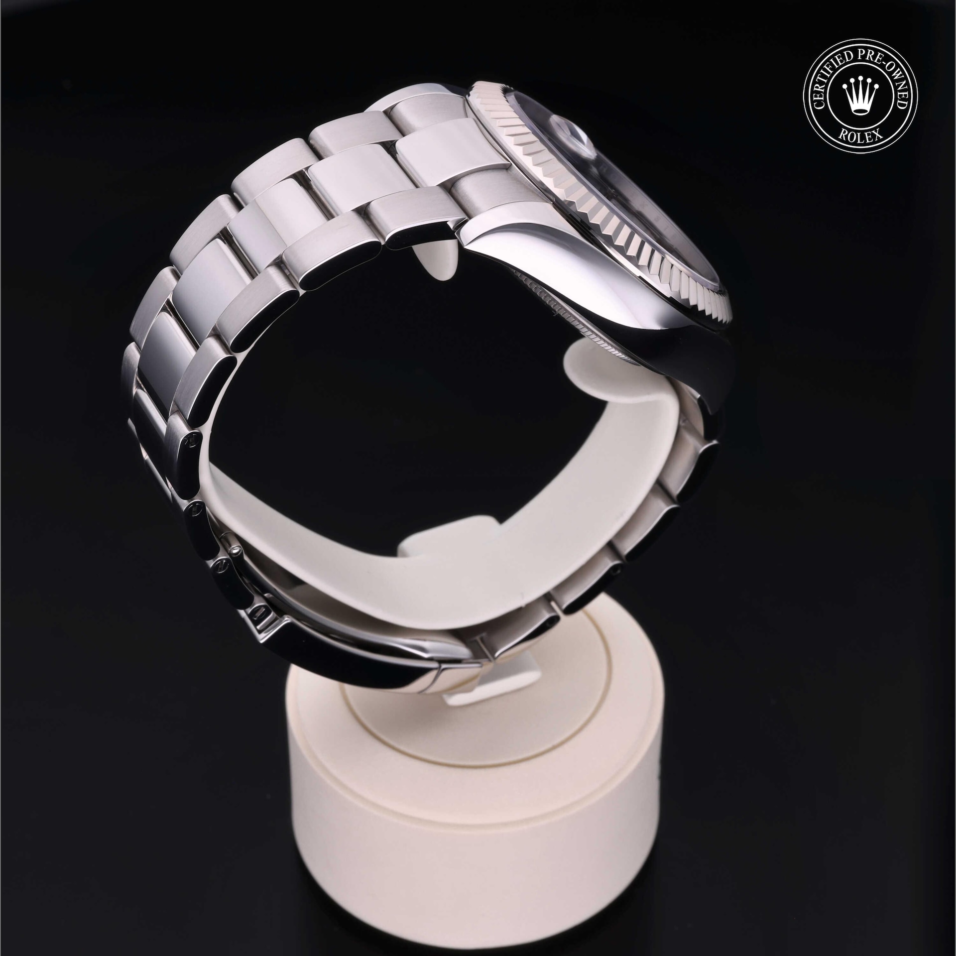Sky-Dweller image