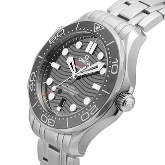 Pre-Owned Omega Seamaster Diver 300M 42mm Stainless Steel Pre-Owned Omega Seamaster Diver 300M 42mm Stainless Steel