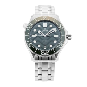 Pre-Owned Omega Seamaster Diver 42mm Stainless Steel Pre-Owned Omega Seamaster Diver 42mm Stainless Steel