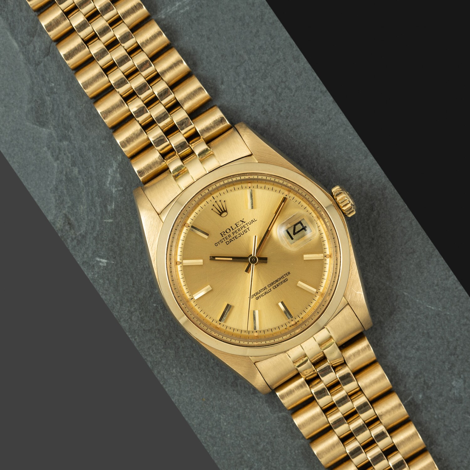 Pre-Owned Rolex by Analog Shift Pre-Owned Rolex Datejust 18K Ref 1600/8