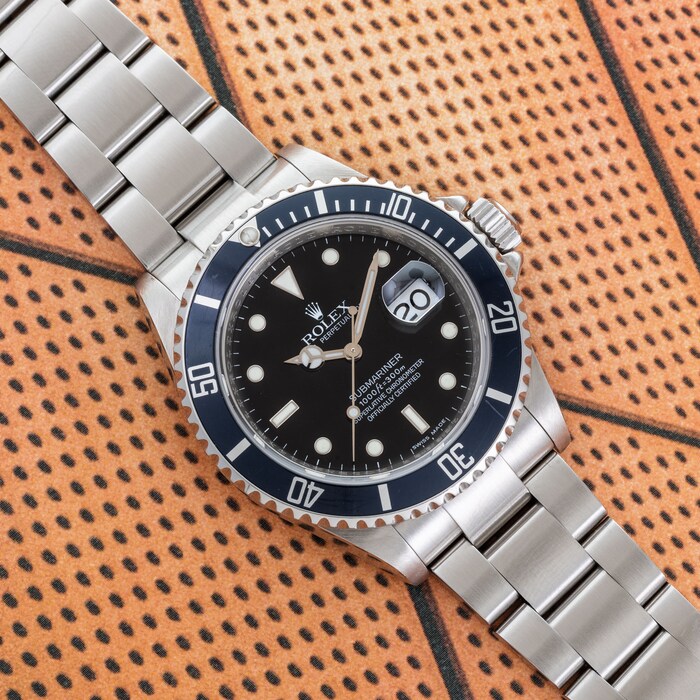 Pre-Owned Rolex by Analog Shift Rolex Submariner Date