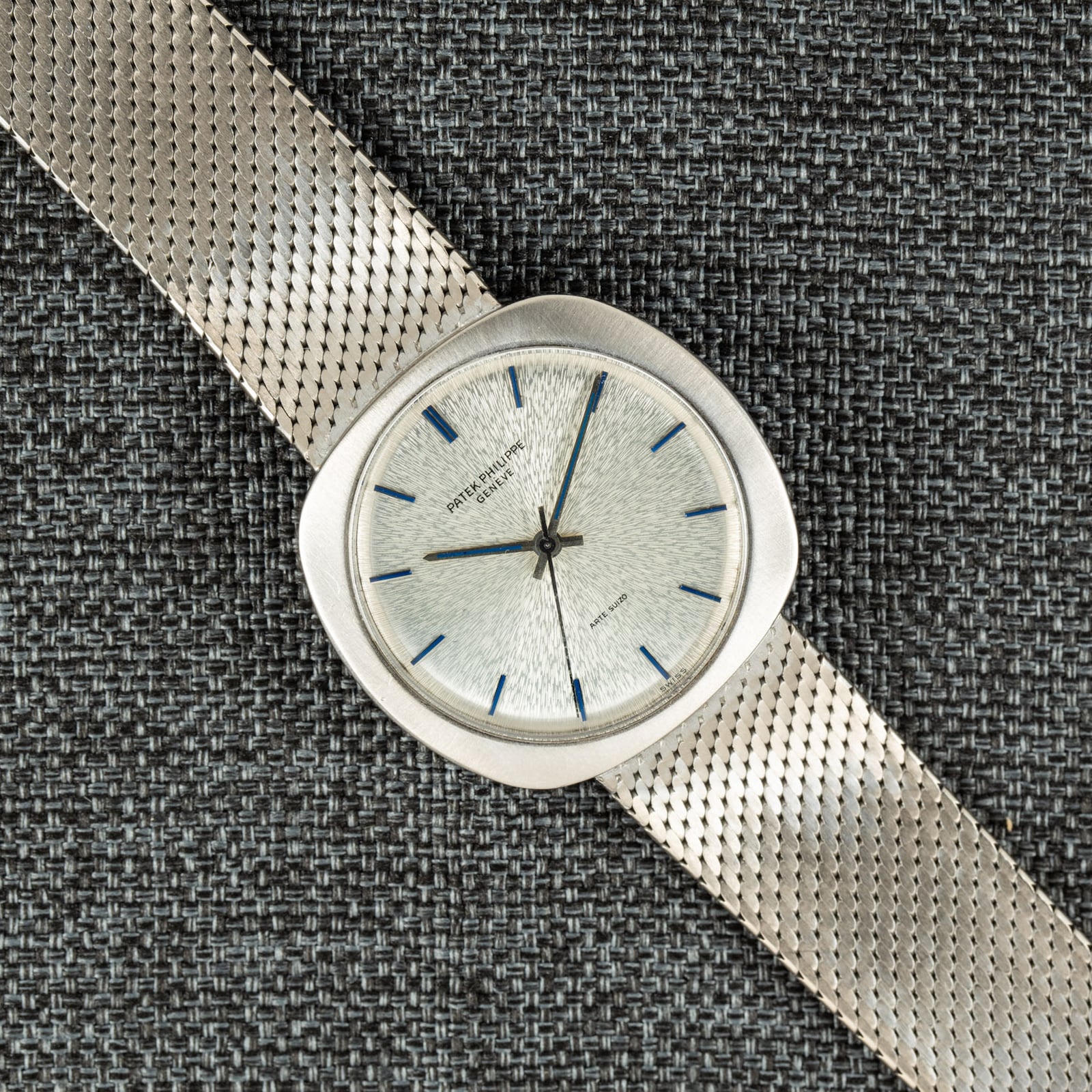 Pre-Owned Patek Philippe by Analog Shift Patek Philippe Backwind 'Arte Suizo'