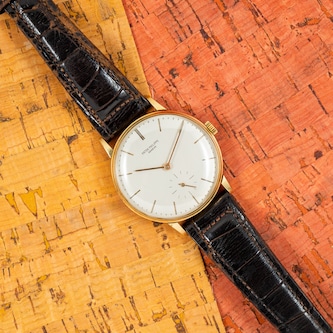 Pre-Owned Patek Philippe by Analog Shift Patek Philippe Calatrava Pre-Owned Patek Philippe by Analog Shift Patek Philippe Calatrava