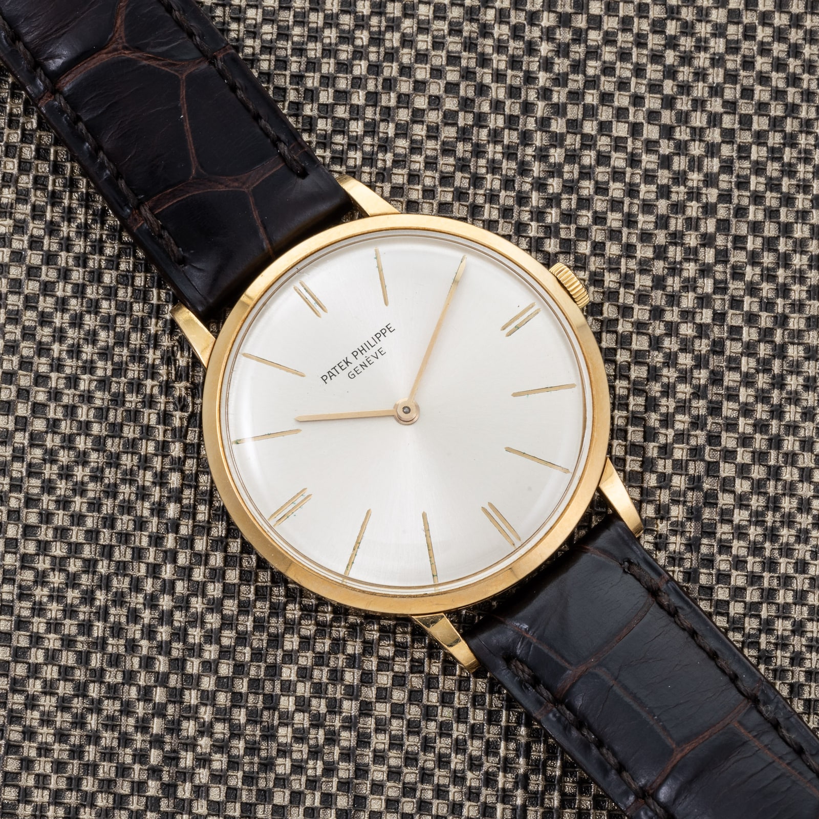 Pre-Owned Patek Philippe by Analog Shift Patek Philippe Calatrava