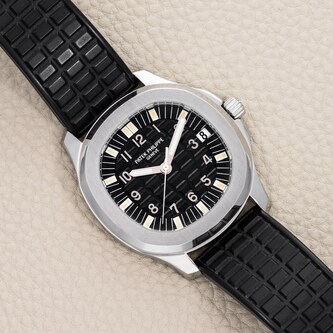 Pre-Owned Patek Philippe Aquanaut Pre-Owned Patek Philippe Aquanaut