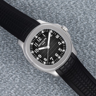Pre-Owned Patek Philippe by Analog Shift Patek Philippe Aquanaut