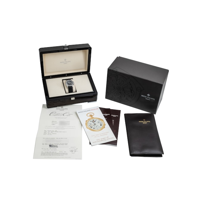 Pre-Owned Patek Philippe by Analog Shift Patek Philippe Aquanaut