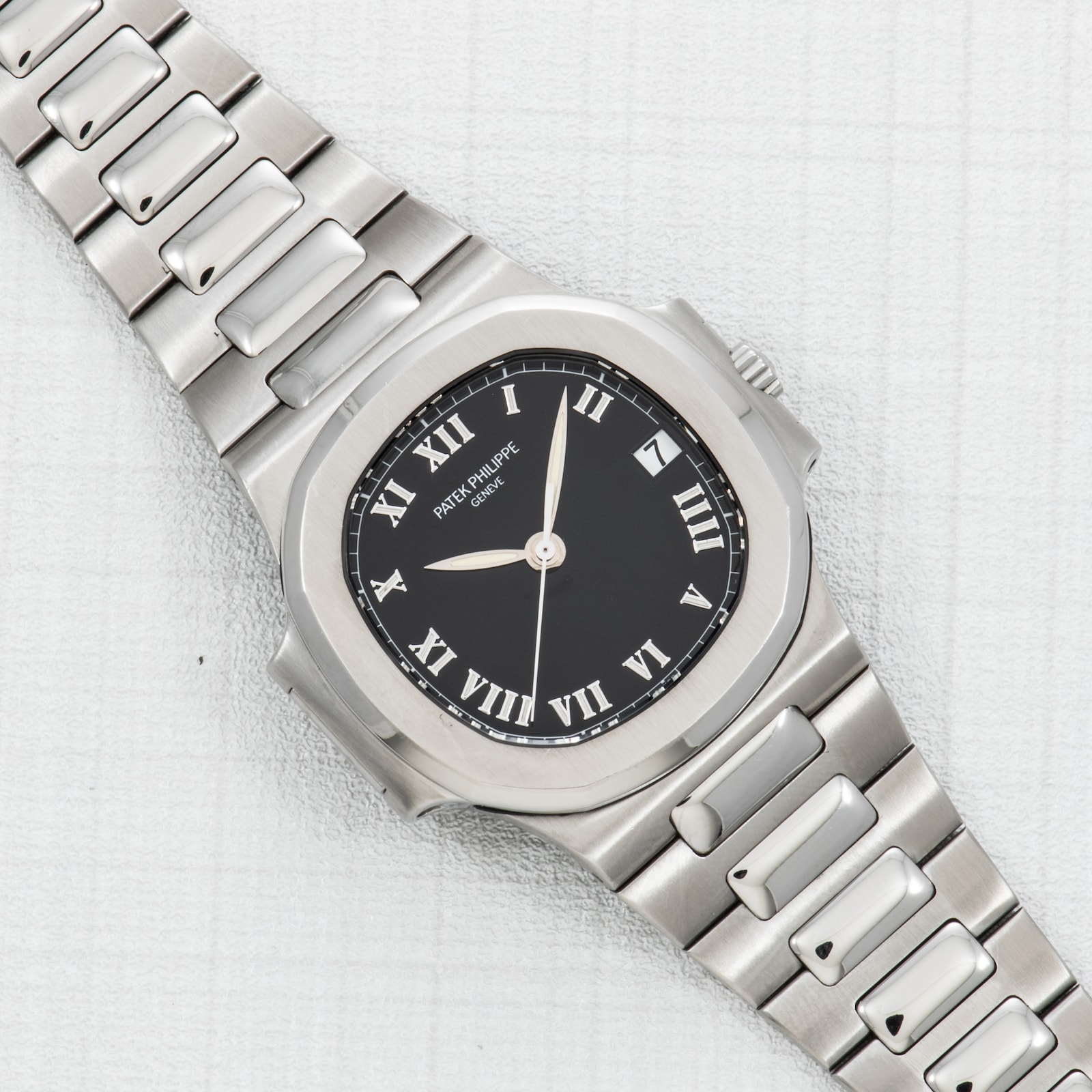 Pre-Owned Patek Philippe Nautilus