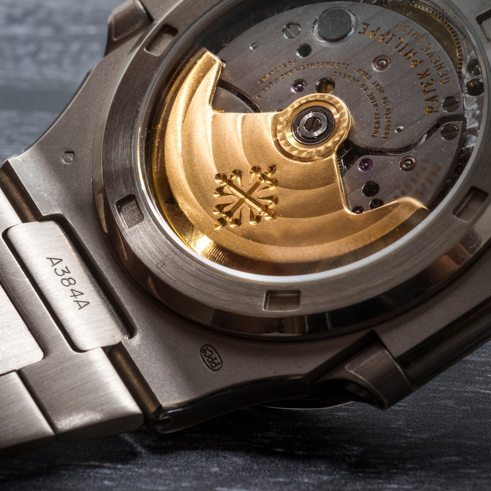 Pre-Owned Patek Philippe Patek Philippe Nautilus 'Jumbo' White Gold