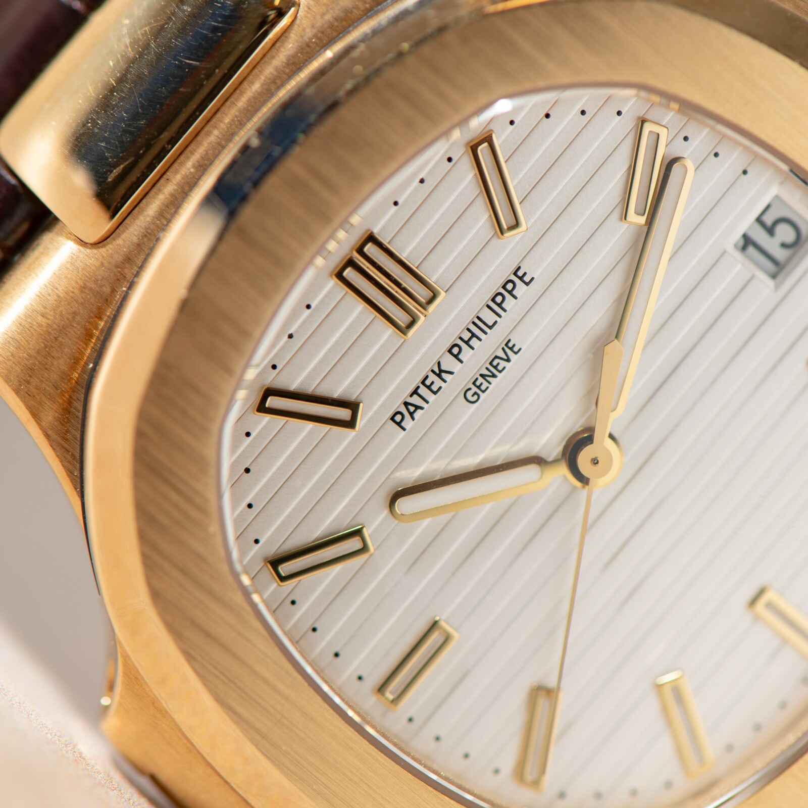 Pre-Owned Patek Philippe Patek Philippe Nautilus 18k