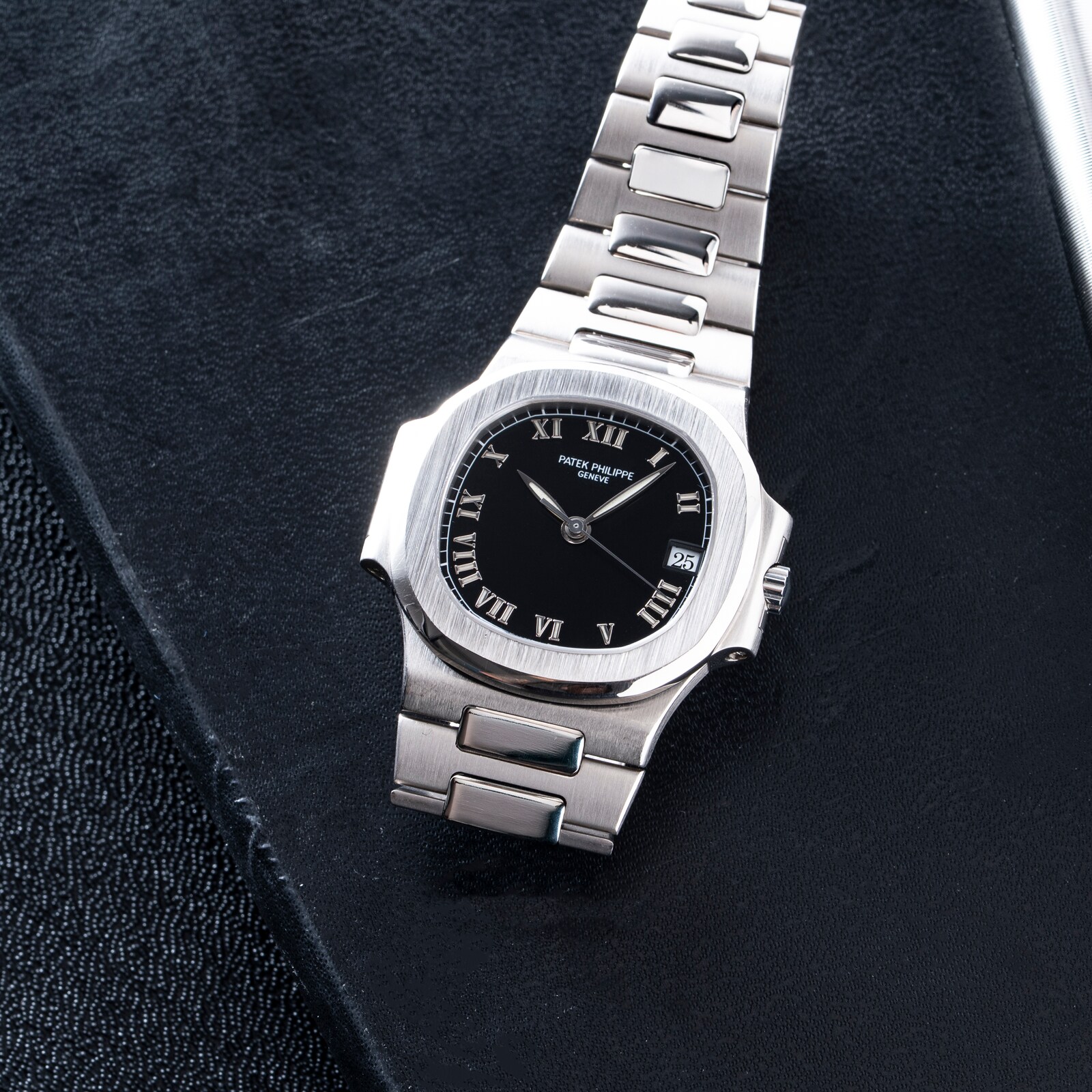 Pre-Owned Patek Philippe Nautilus