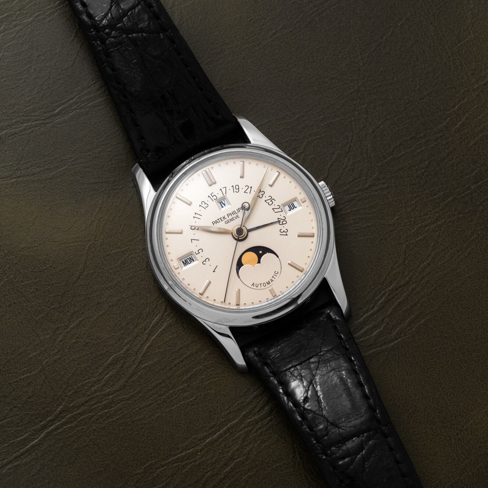 Pre-Owned Patek Philippe Retrograde Perpetual Calendar
