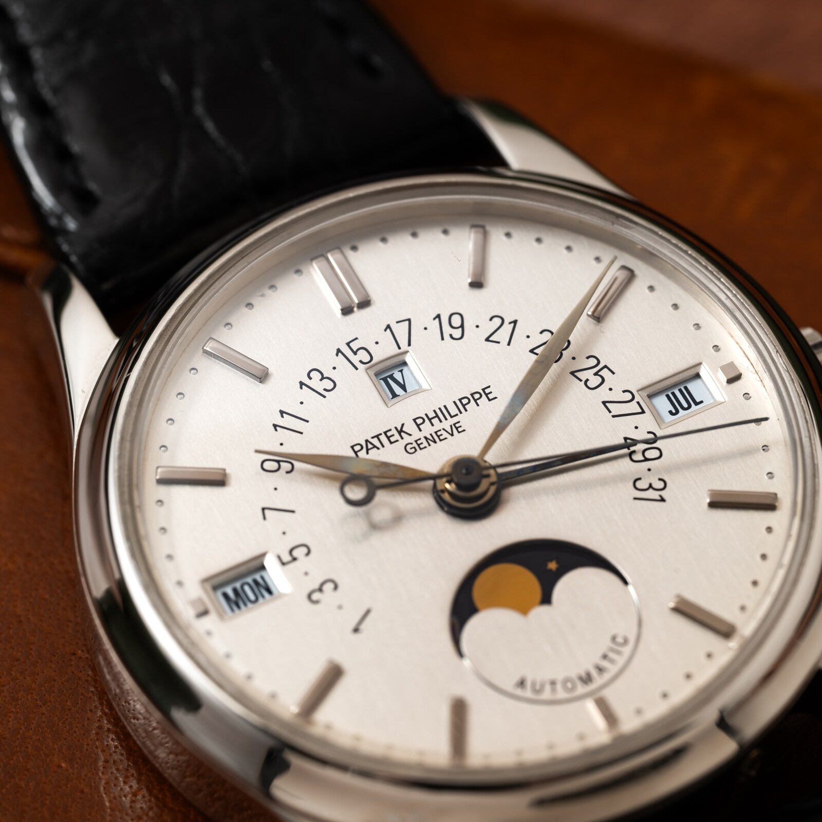 Pre-Owned Patek Philippe Retrograde Perpetual Calendar