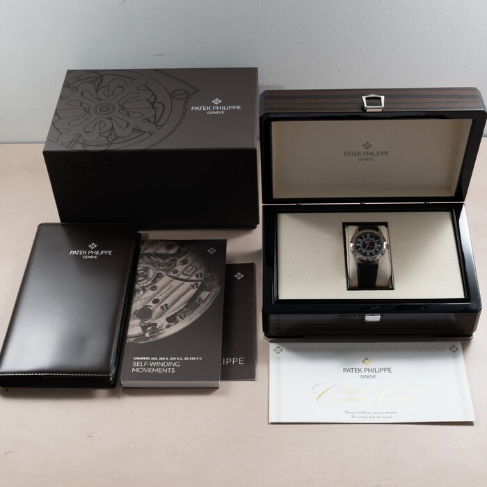 Pre-Owned Patek Philippe Calatrava
