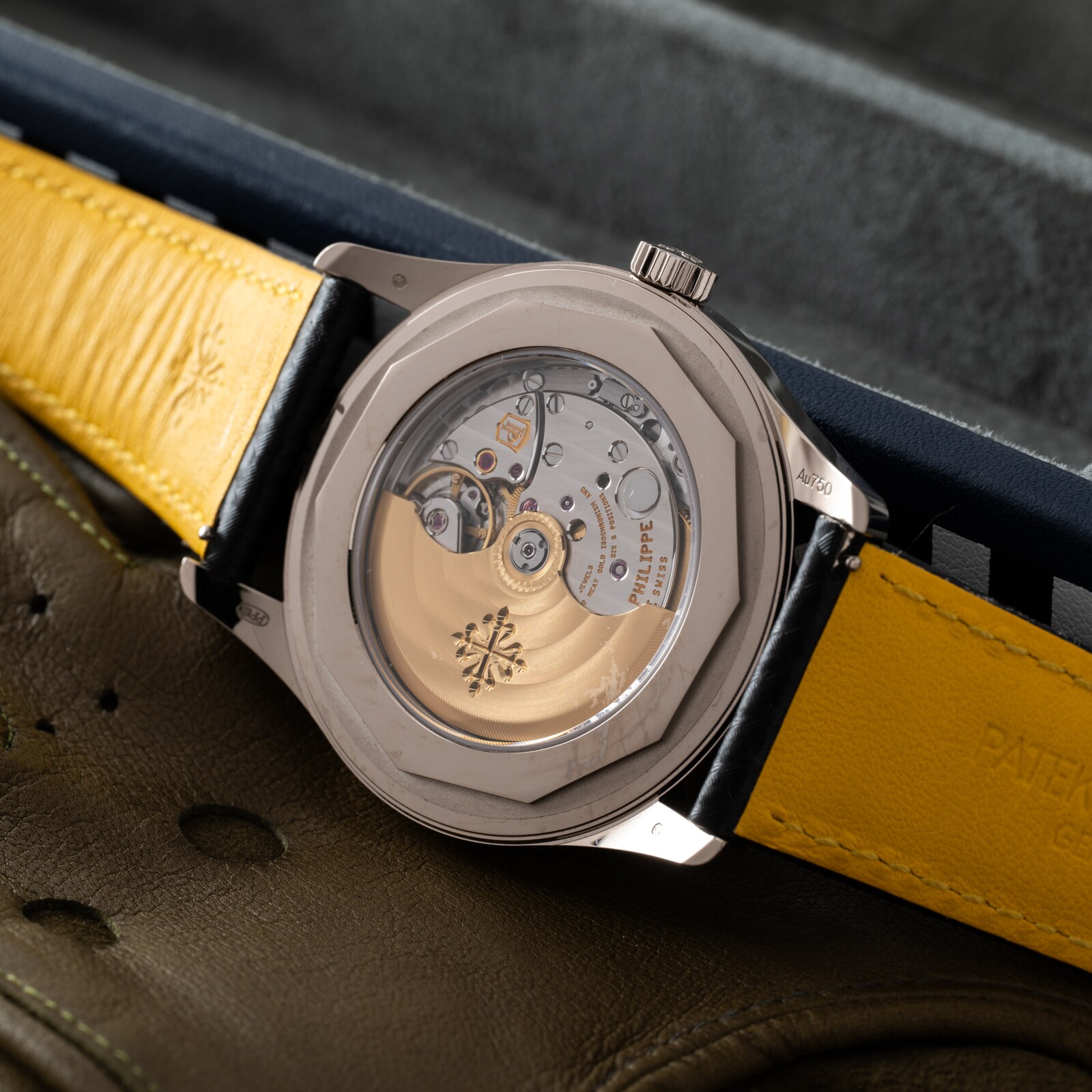 Pre-Owned Patek Philippe Calatrava