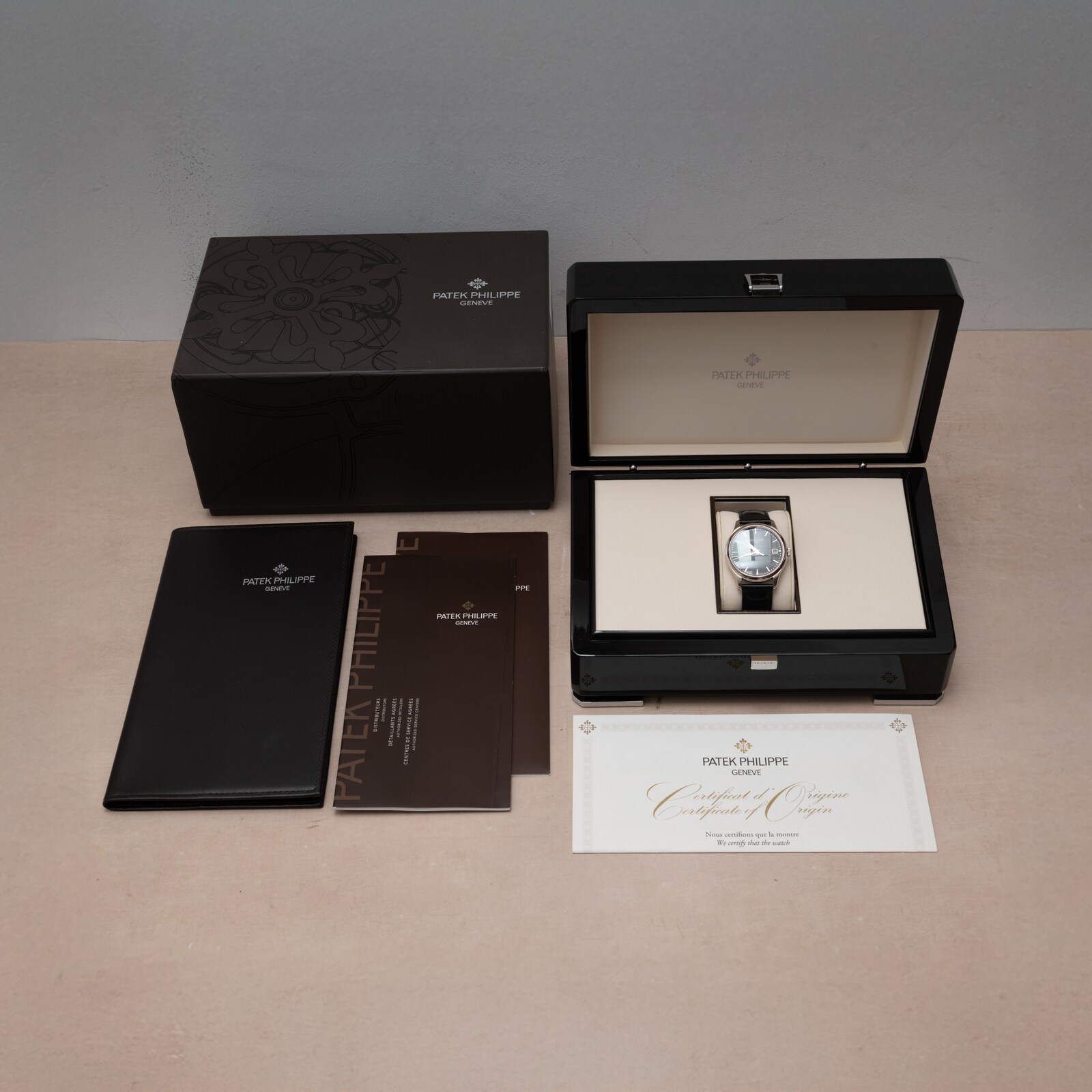 Pre-Owned Patek Philippe Calatrava