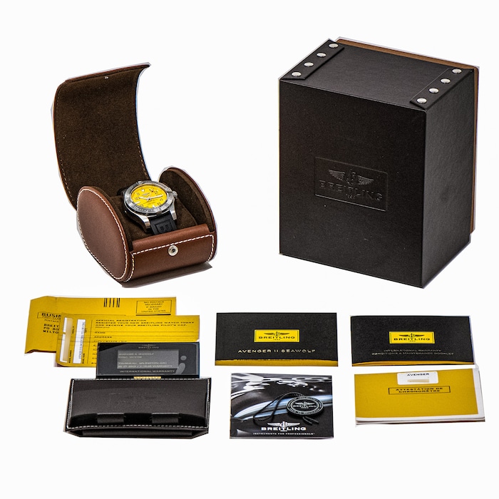 Pre-Owned Breitling by Analog Shift Avenger II Seawolf