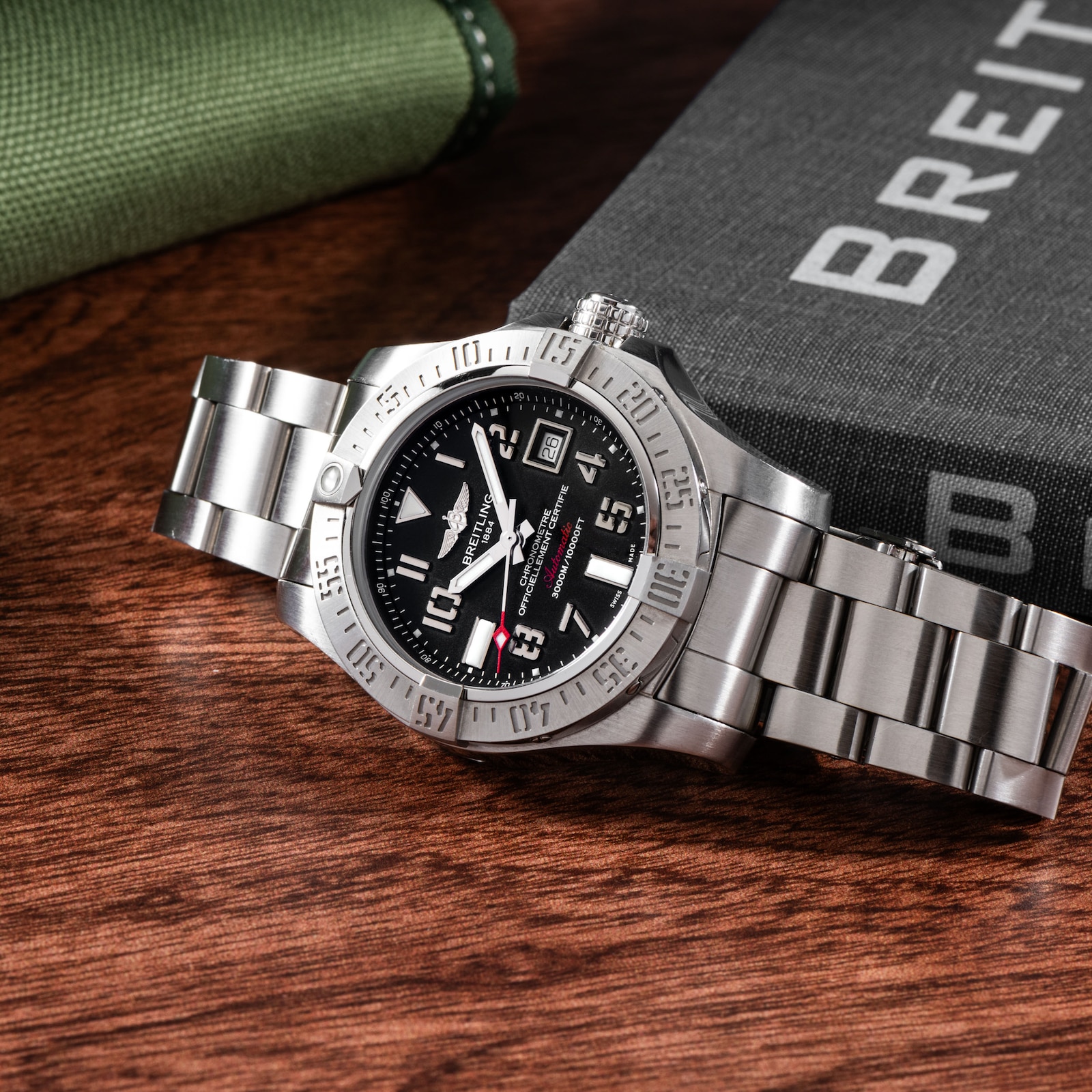 Pre-Owned Breitling Avenger II Seawolf