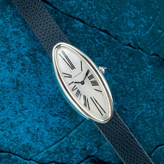 Pre-Owned Cartier by Analog Shift Baignoire Mechanique Allongee