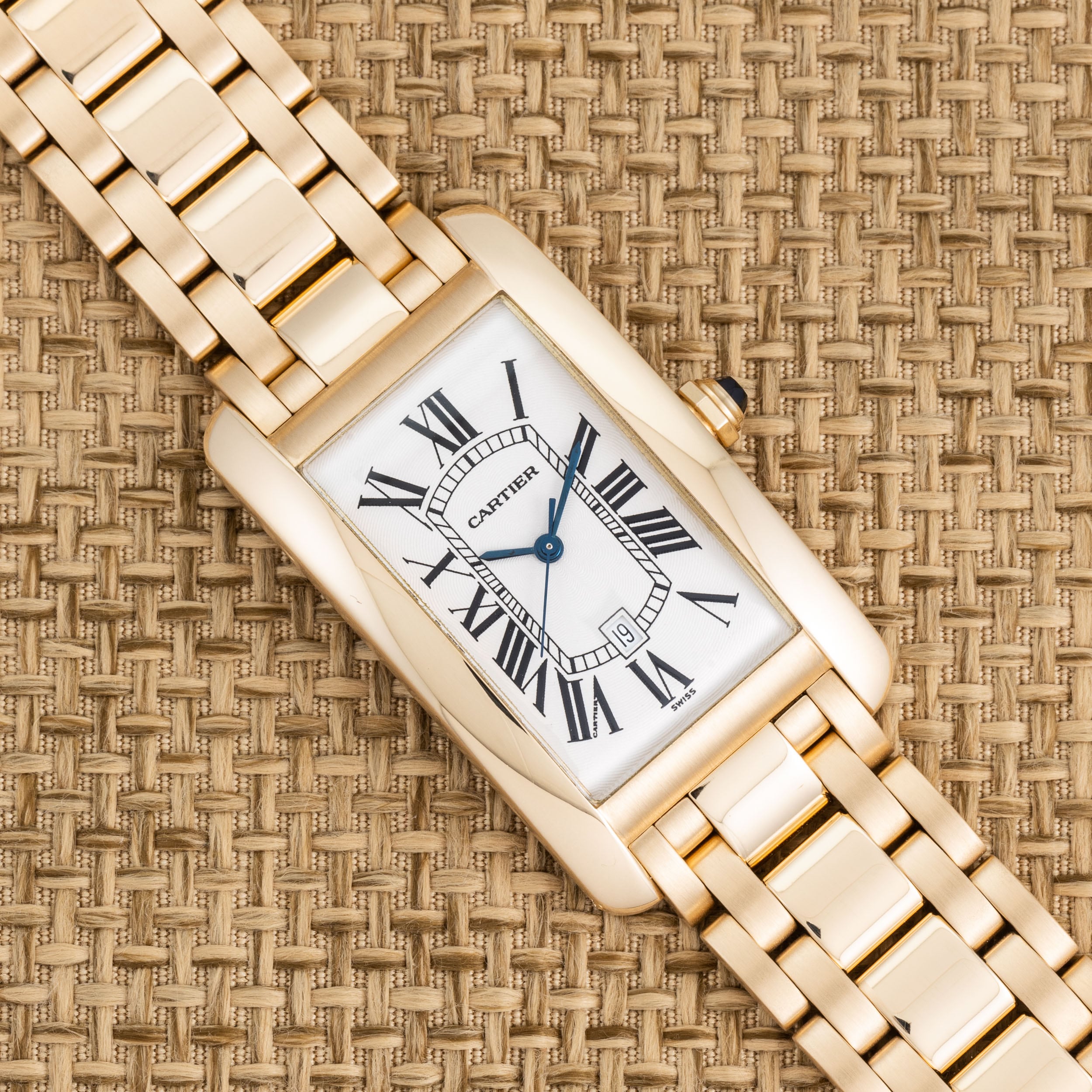 pre owned cartier tank americaine