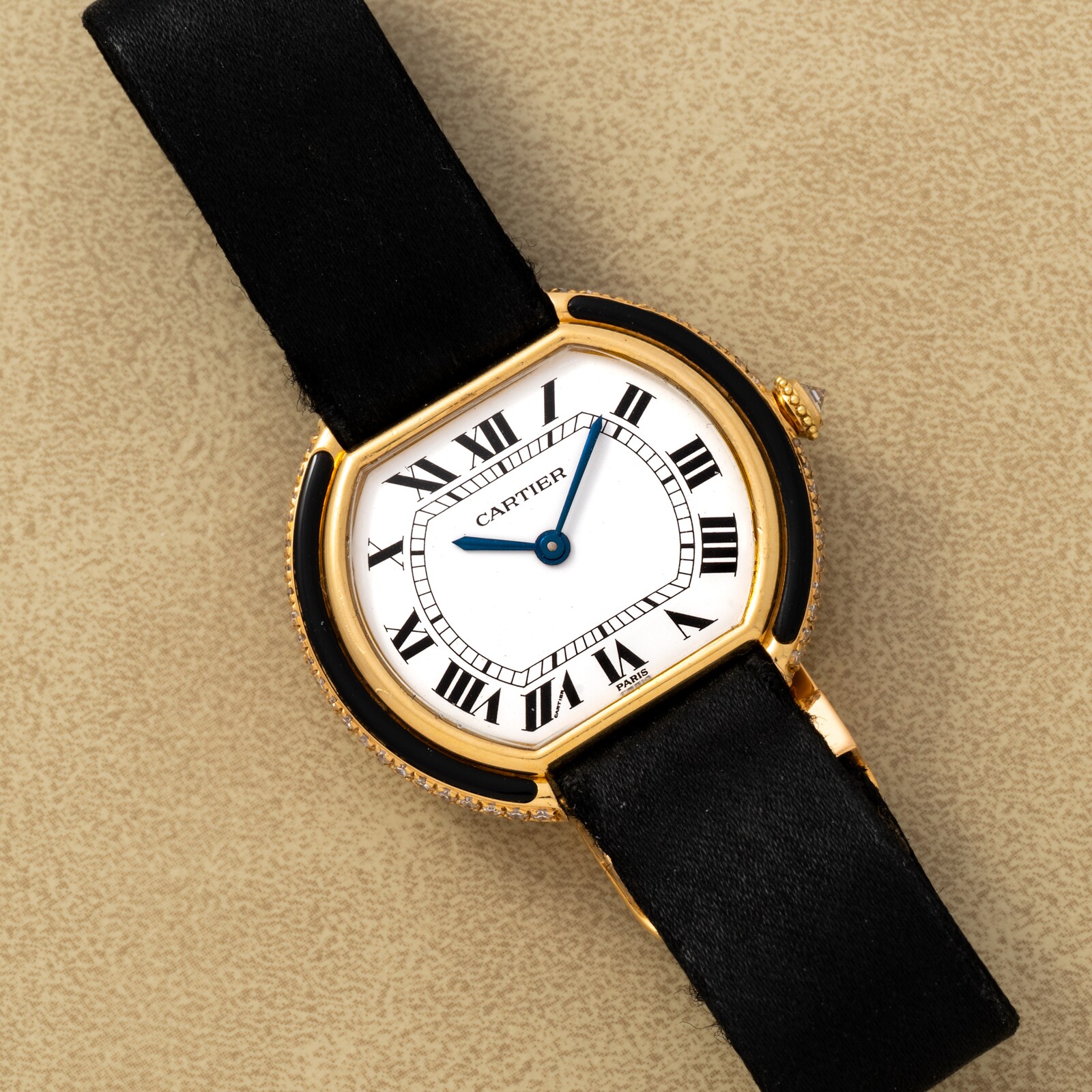 Pre-Owned Cartier Ellipse Gondole