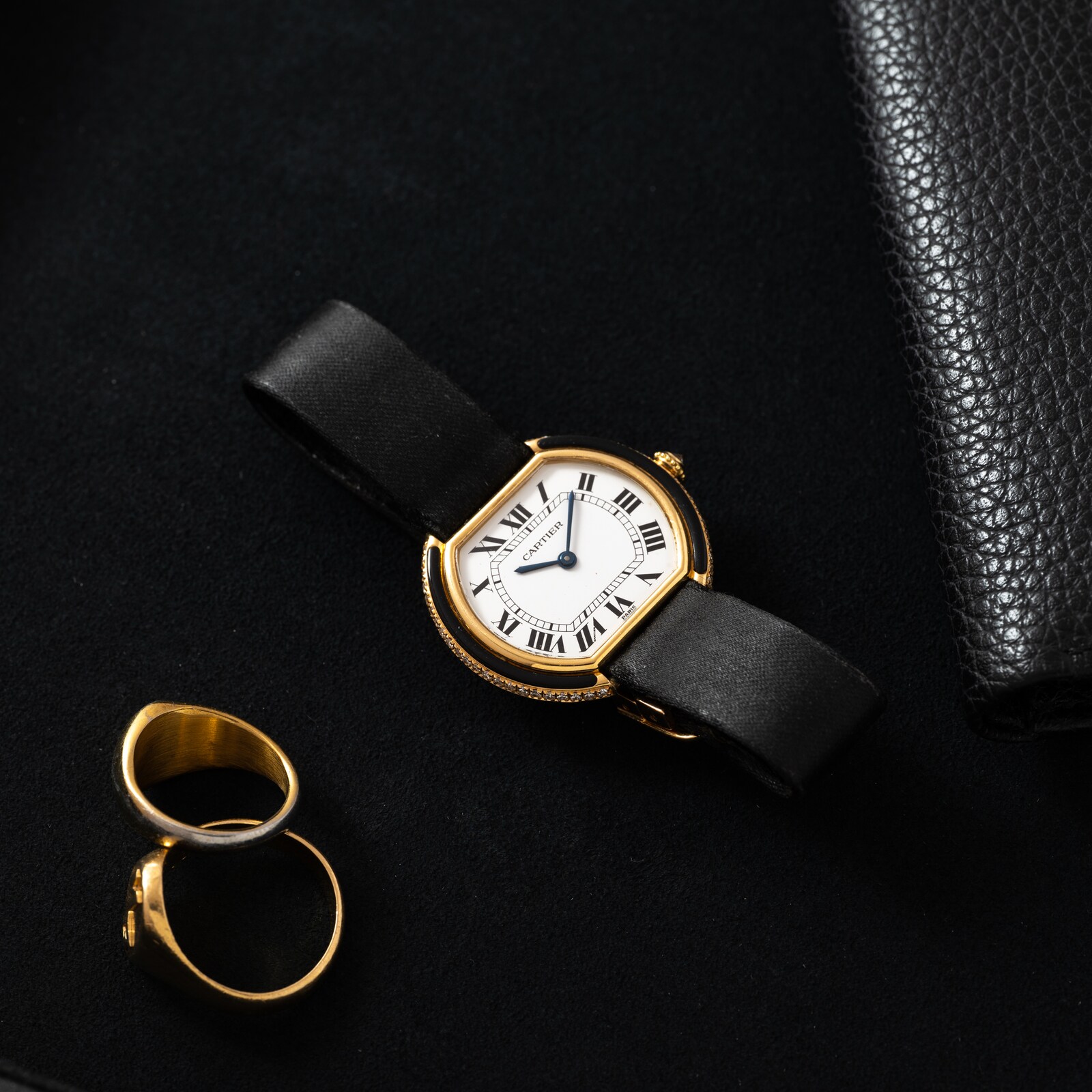 Pre-Owned Cartier Ellipse Gondole