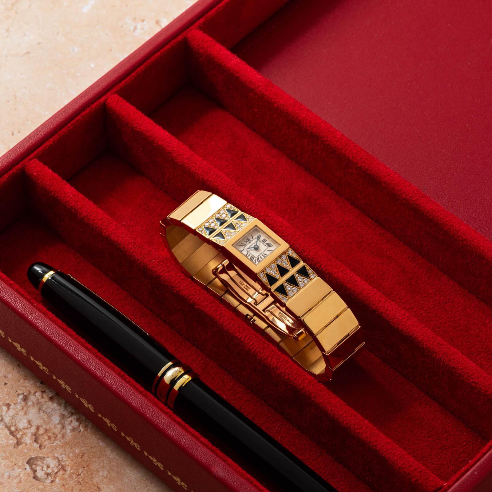 Pre-Owned Cartier Tank Lingot
