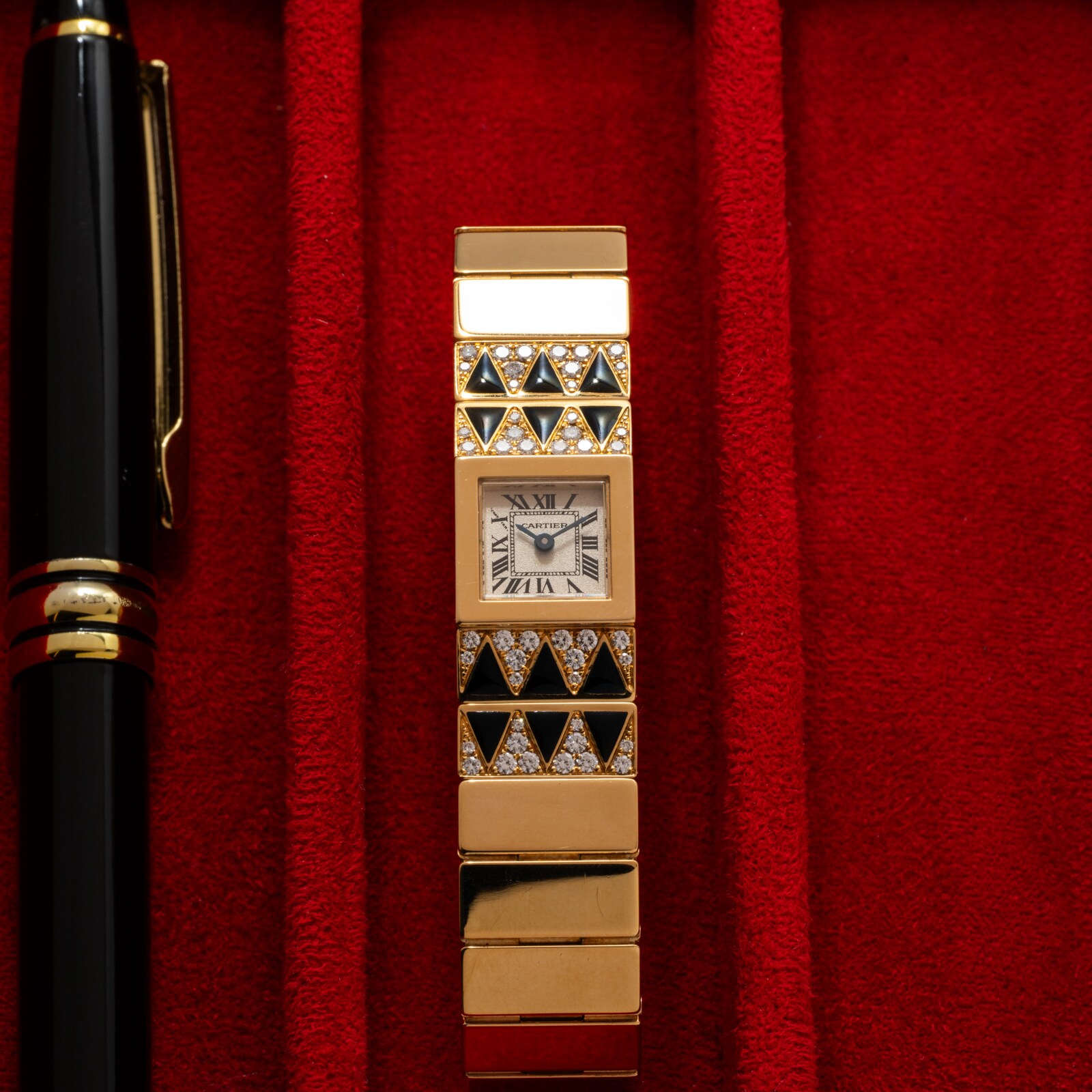 Pre-Owned Cartier Tank Lingot