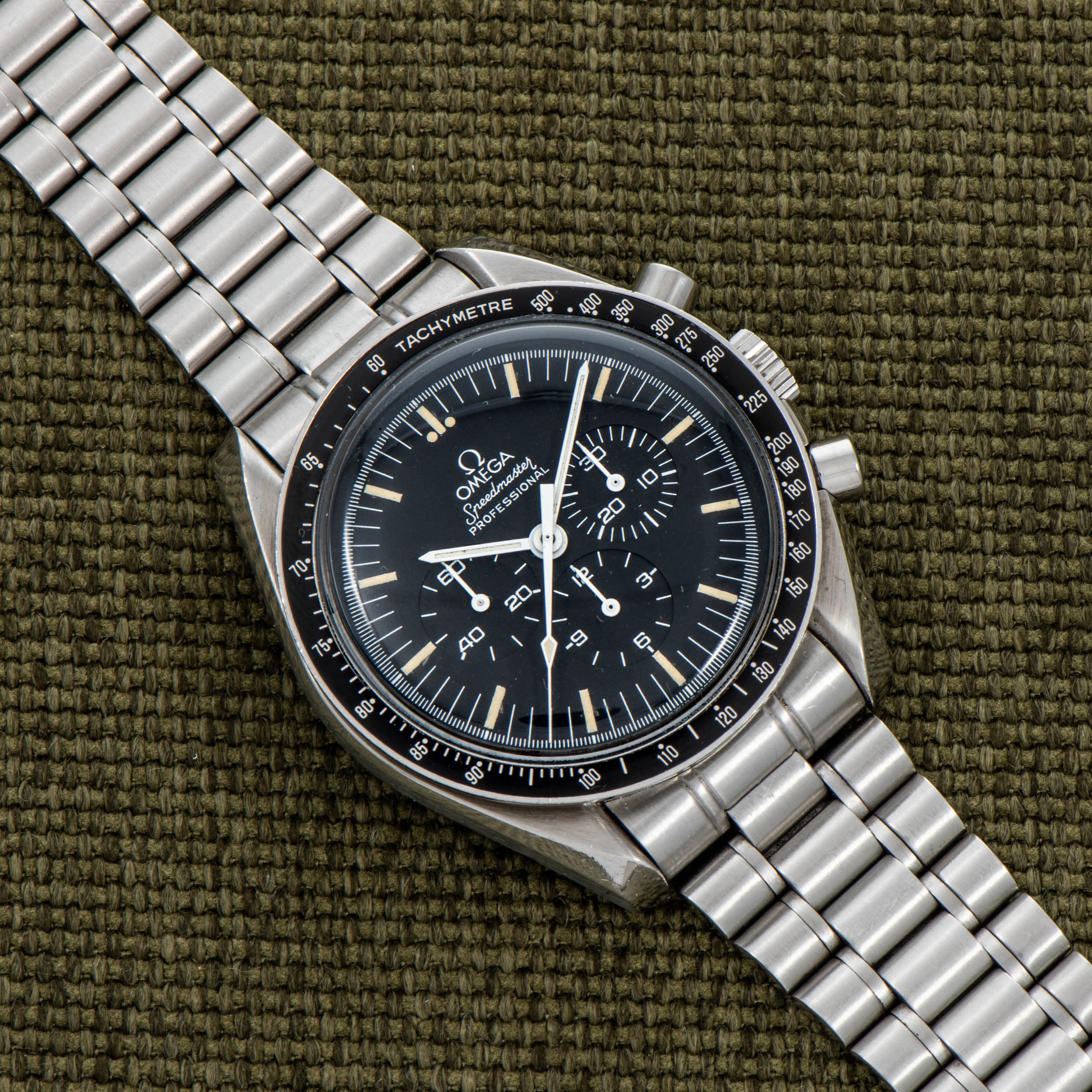 Pre owned omega discount speedmaster professional moonwatch