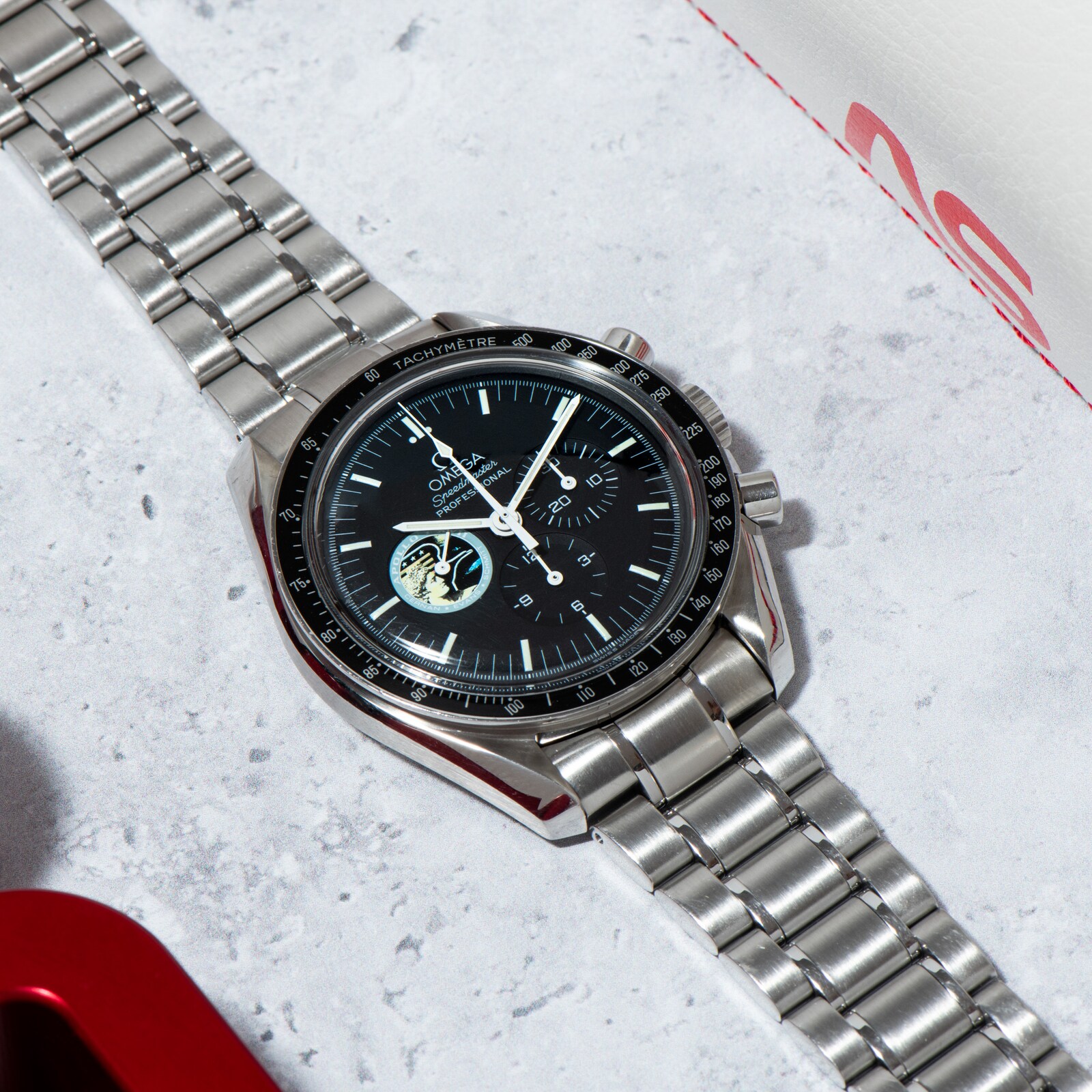 Pre-Owned Omega Speedmaster Professional 'Missions Apollo XVII'