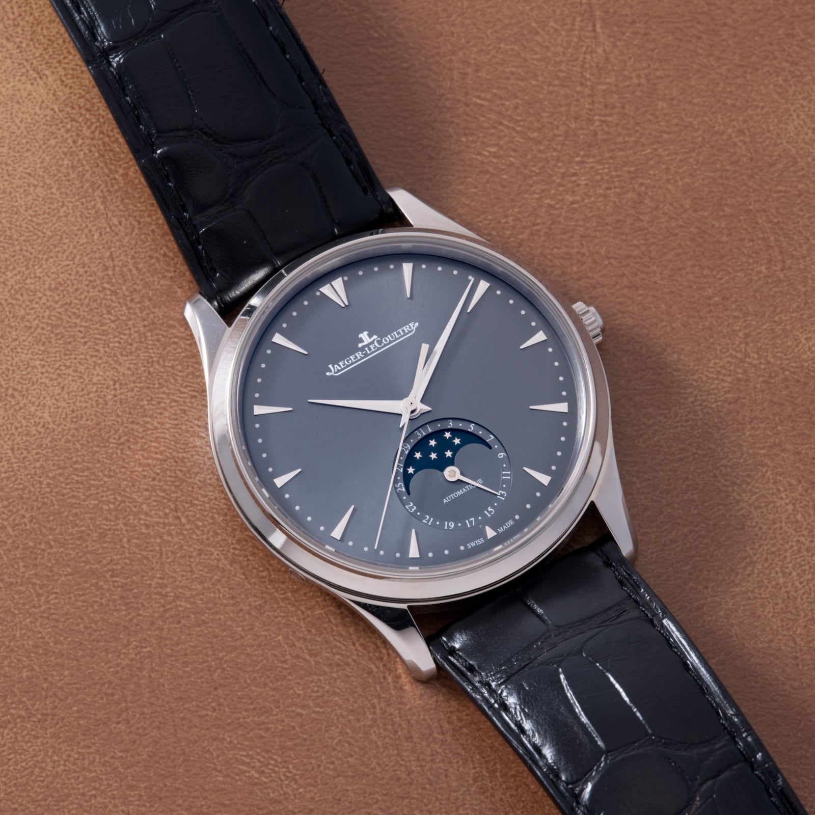 Pre-Owned Jaeger-LeCoultre Master Ultra Thin Moon