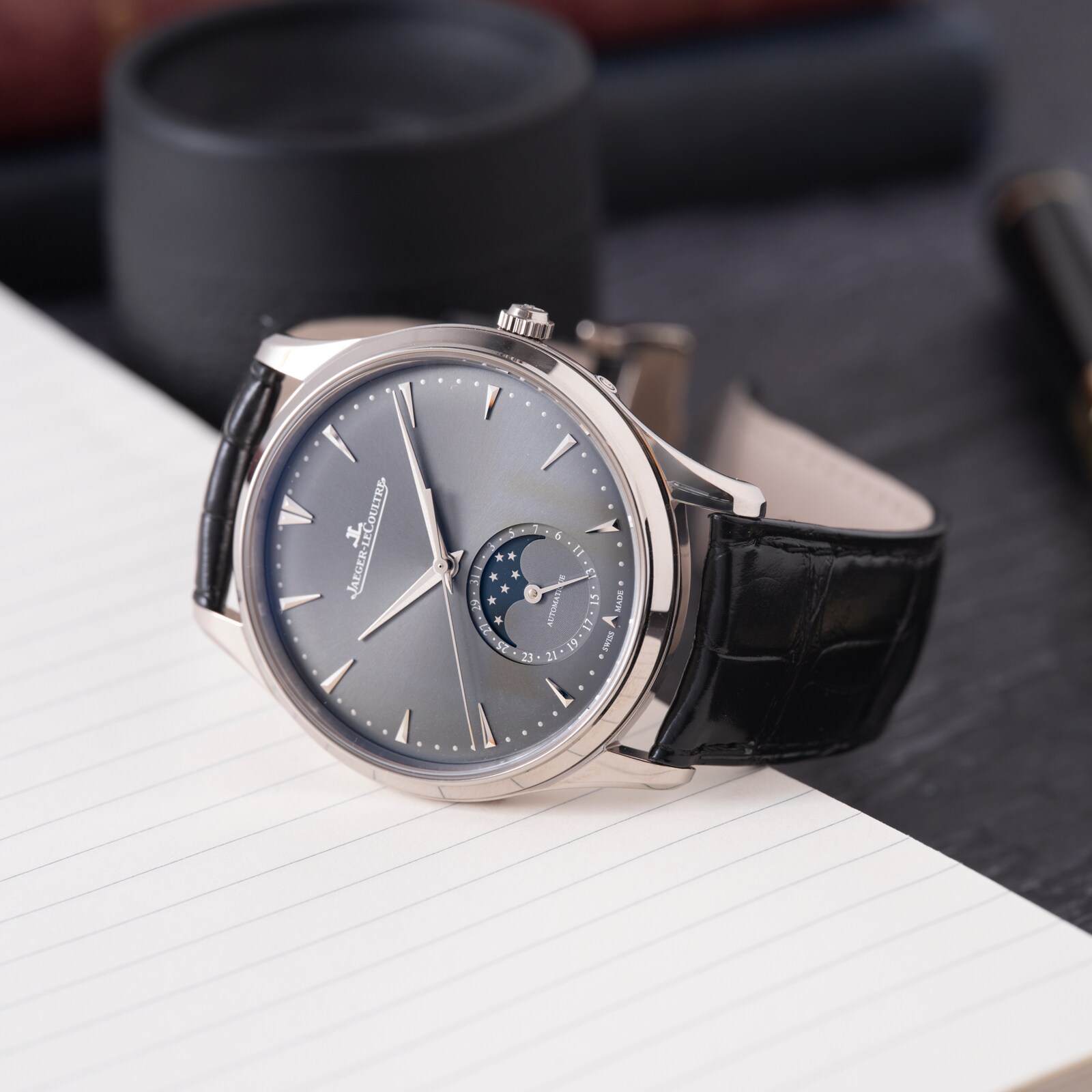 Pre-Owned Jaeger-LeCoultre Master Ultra Thin Moon