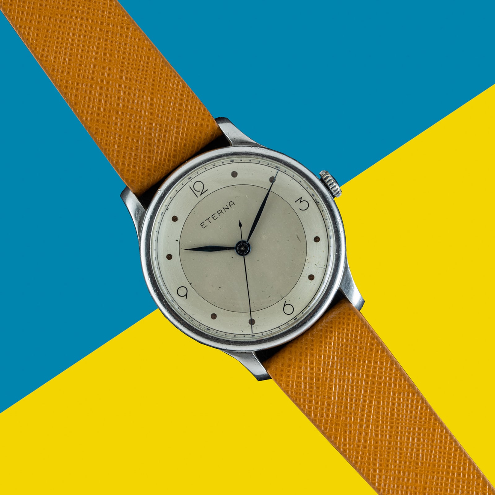 Pre-Owned Eterna by Analog Shift Eterna Oversized Calatrava