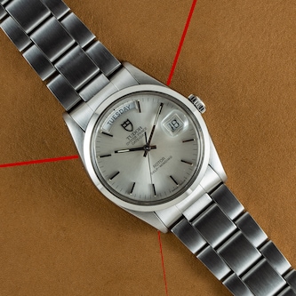 Pre-Owned Tudor by Analog Shift Date+Day