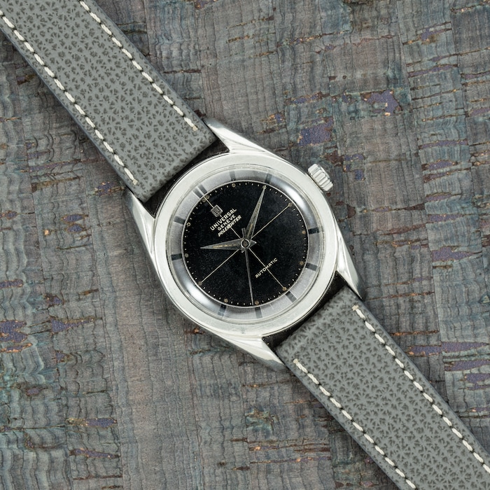 Pre-Owned Universal Geneve by Analog Shift Universal Genever Polerouter