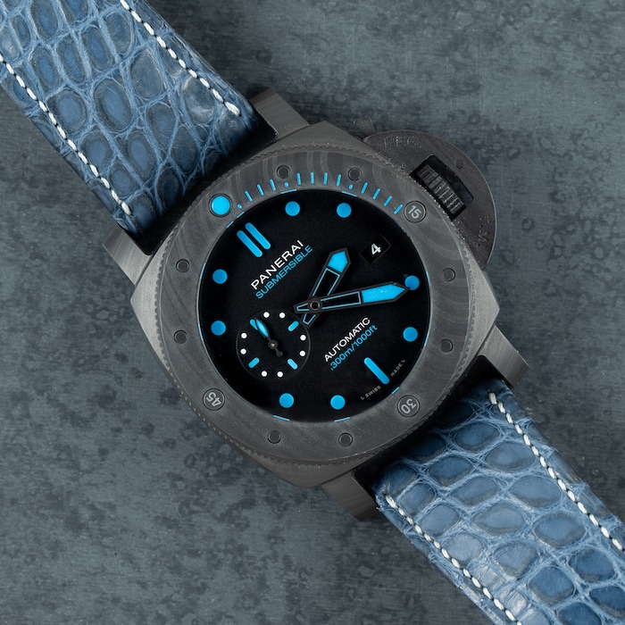 Pre-Owned Panerai by Analog Shift Pre-Owned Panerai Luminor Submersible Carbotech