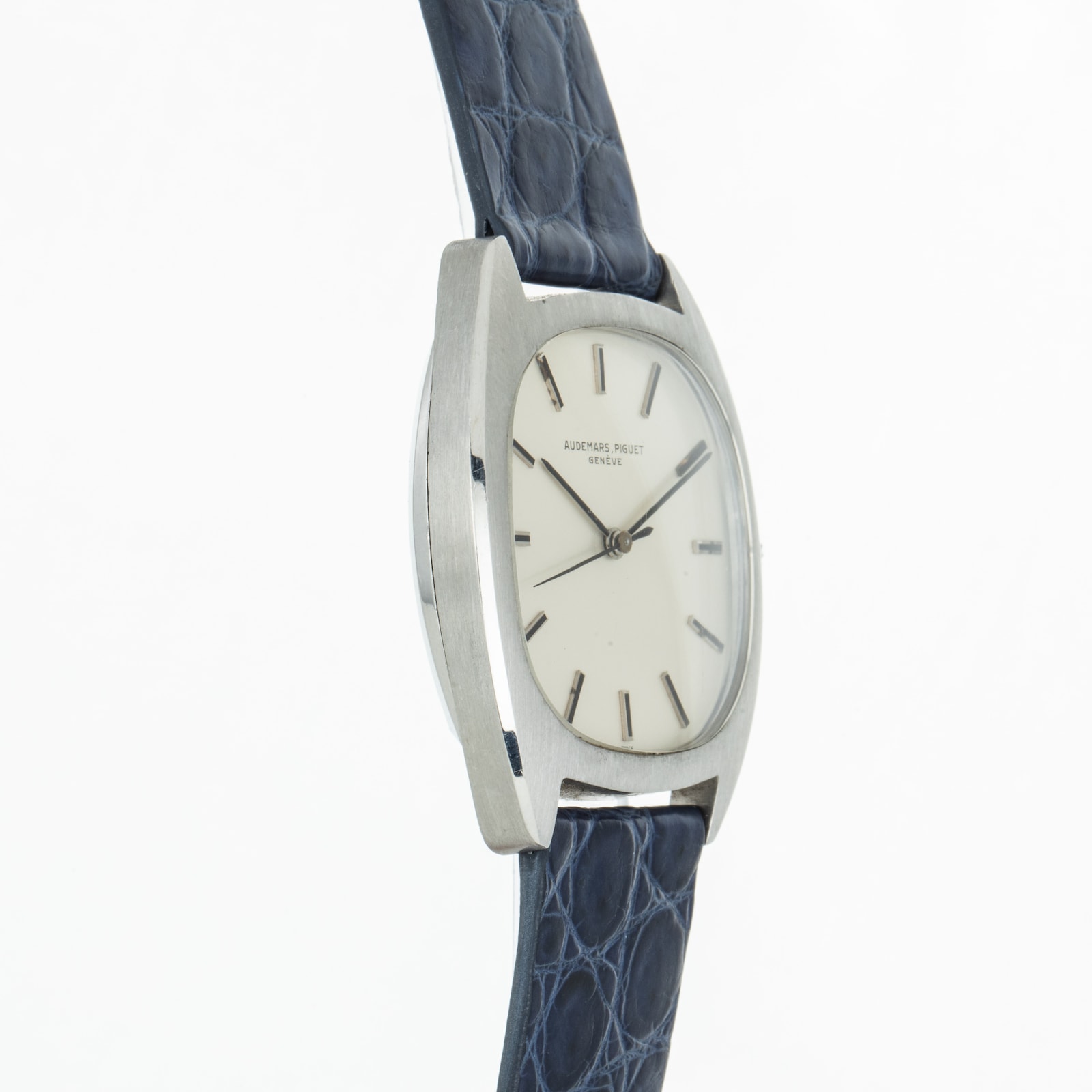 Pre-Owned Audemars Piguet by Analog Shift Dress Watch